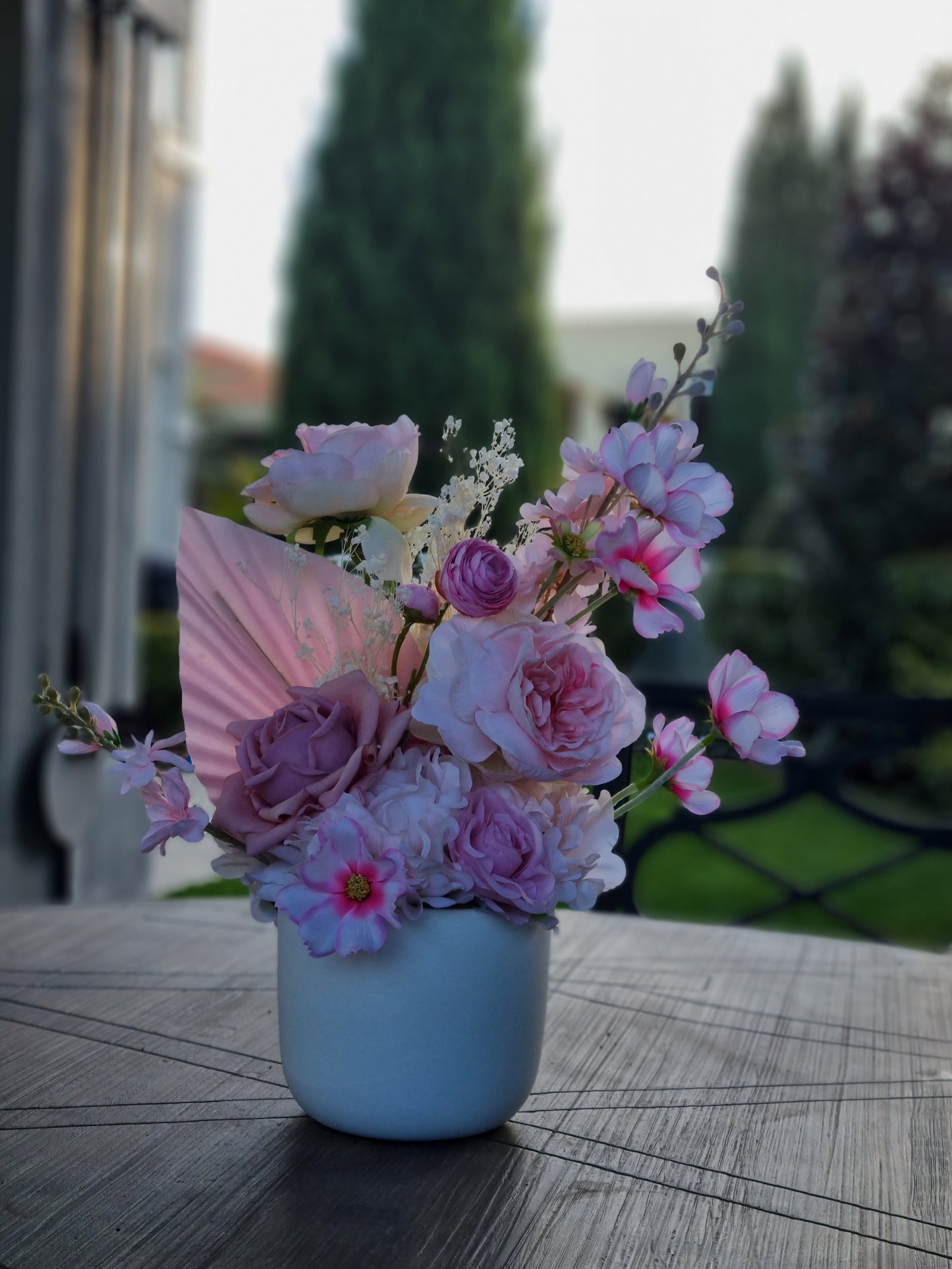 Bonito arreglo floral rosa