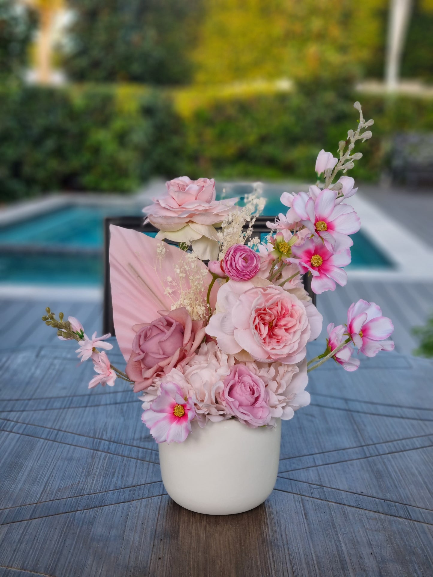 Bonito arreglo floral rosa