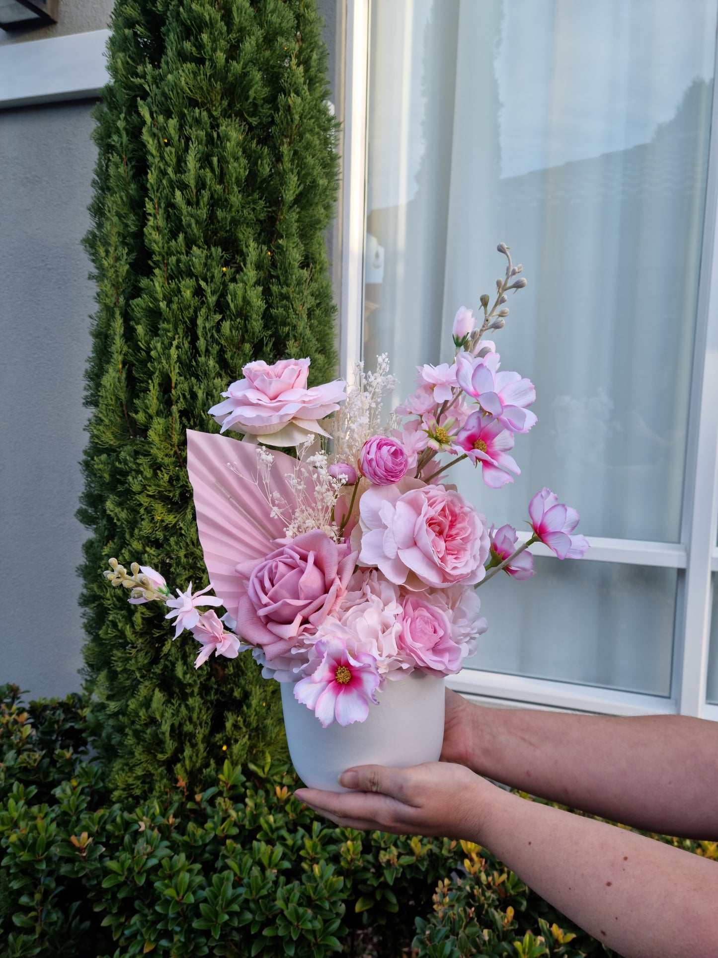 Bonito arreglo floral rosa