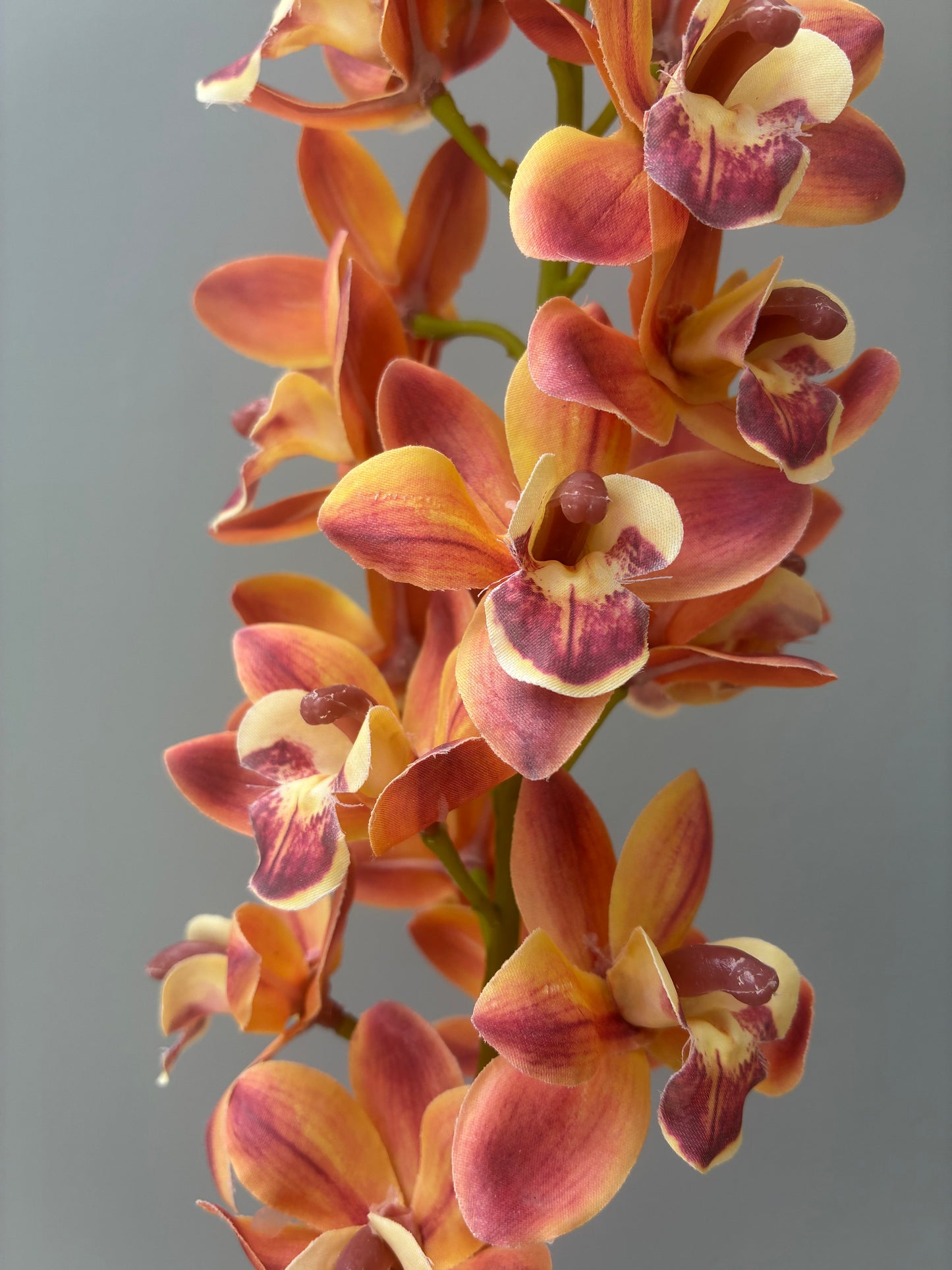 Orquídea Cymbidium artificial naranja