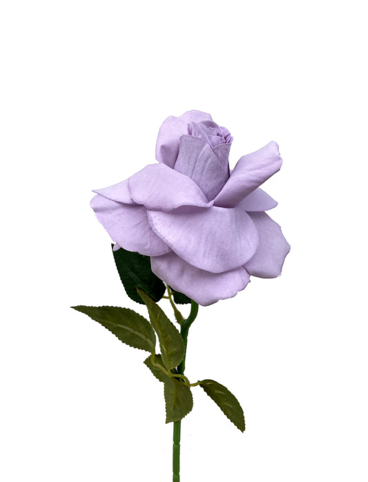 La clásica rosa artificial lila
