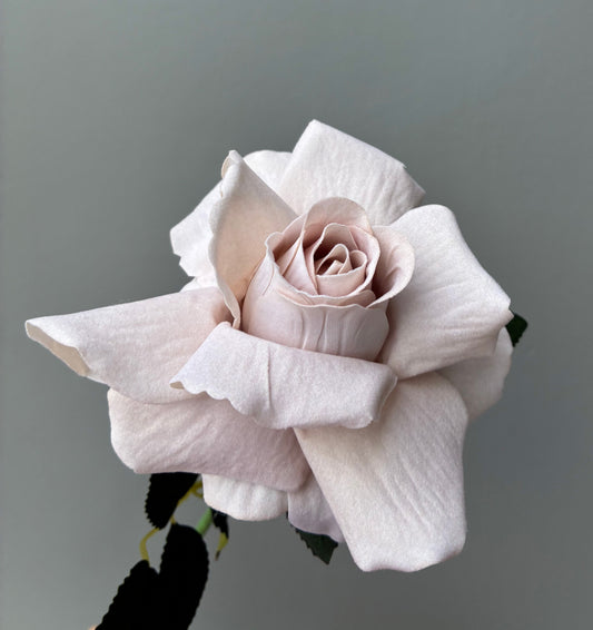 The Classic Artificial Rose Quicksand