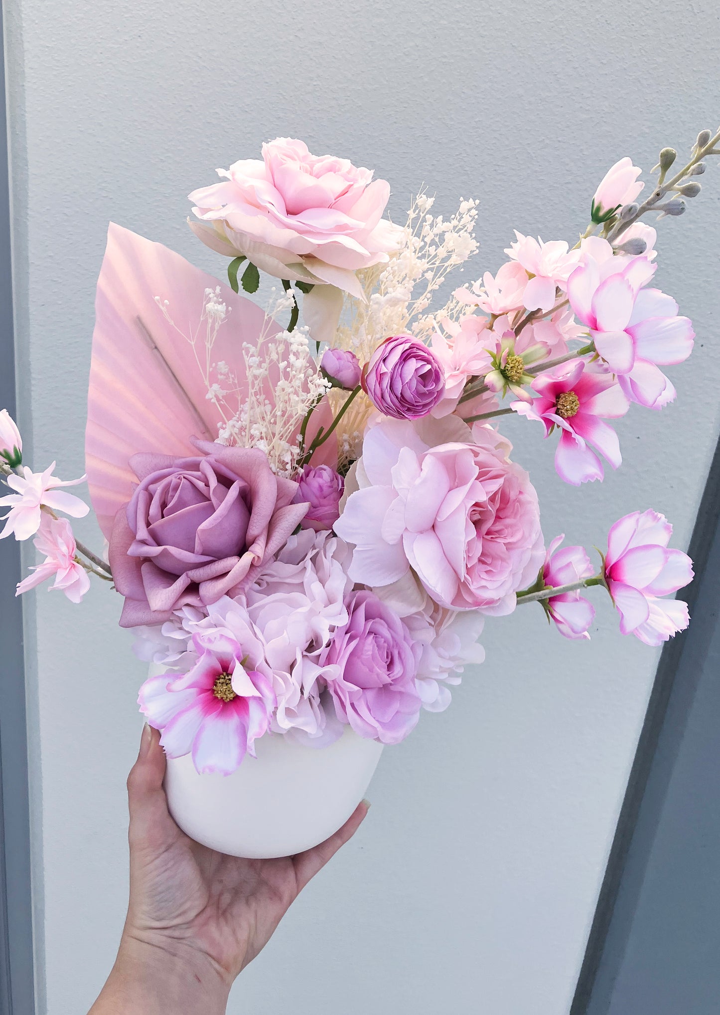 Bonito arreglo floral rosa