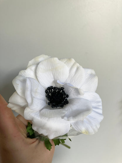 Real Touch Anemone White MINOR STAINS