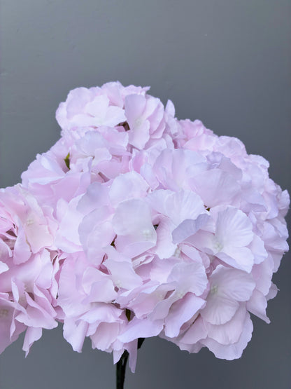 Bouquet d'hortensias artificiels rose clair